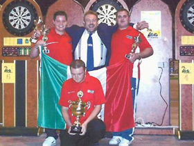 2001 – Mondiali di Soft tip al Palazzo del Turismo a Jesolo (VE). Nazionale Britannica Under 21.